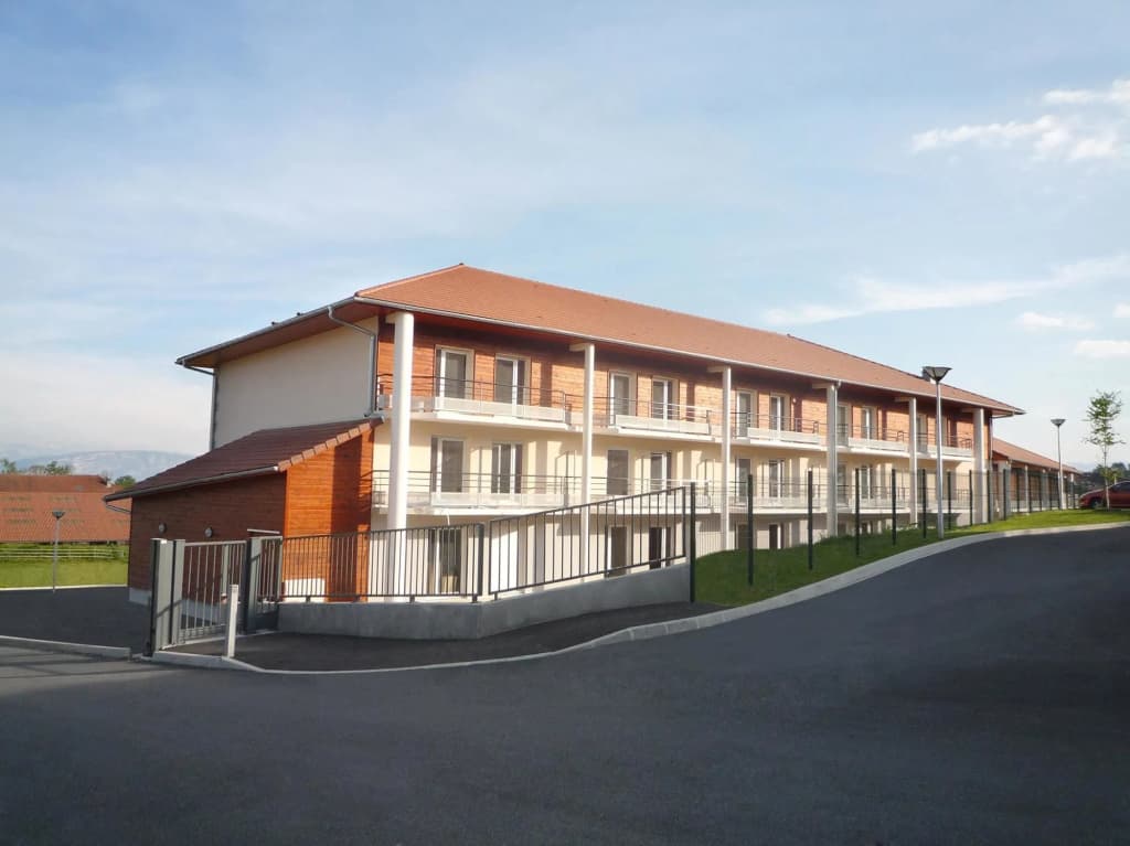 Séjours & Affaires Gex Les Rives du Leman - Photo 1