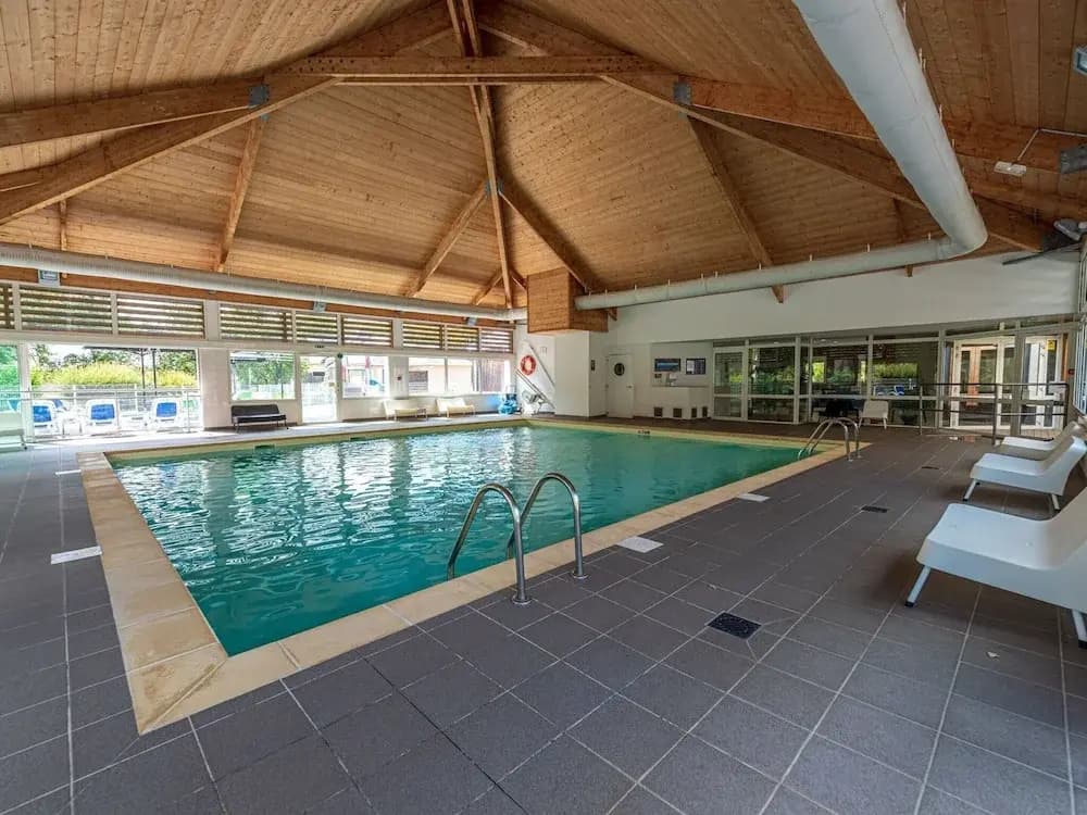 Beautiful Maisonette in a Quiet Area in the Loire - Miniature 6
