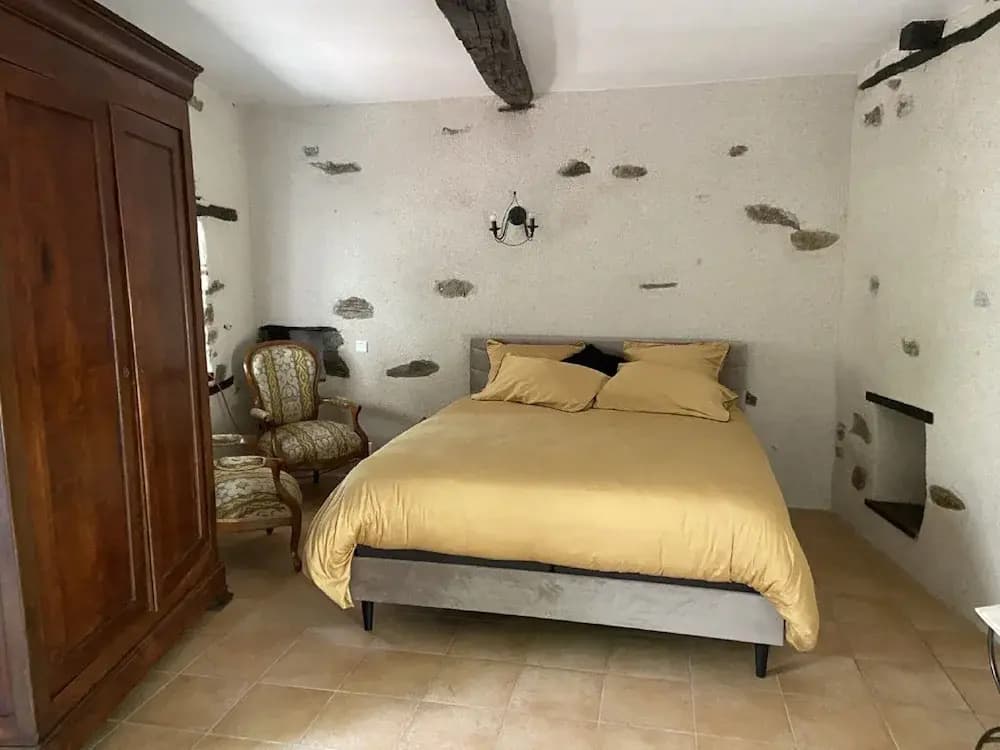 Charming 1930s Home in Altillac - Photo 4