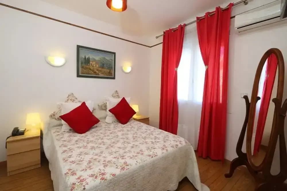 Hotel Eden - Photo 2