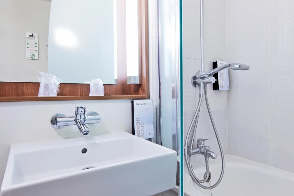 Hotel Campanile Montargis - Amilly - Miniature 8