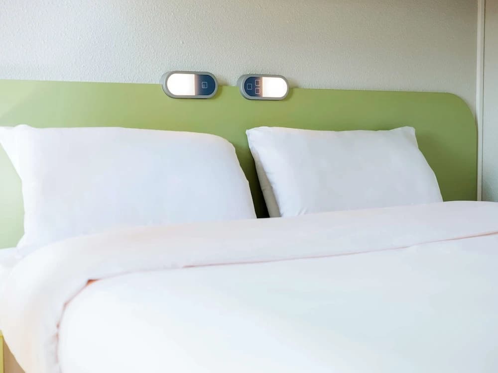 ibis budget Granville - Miniature 6