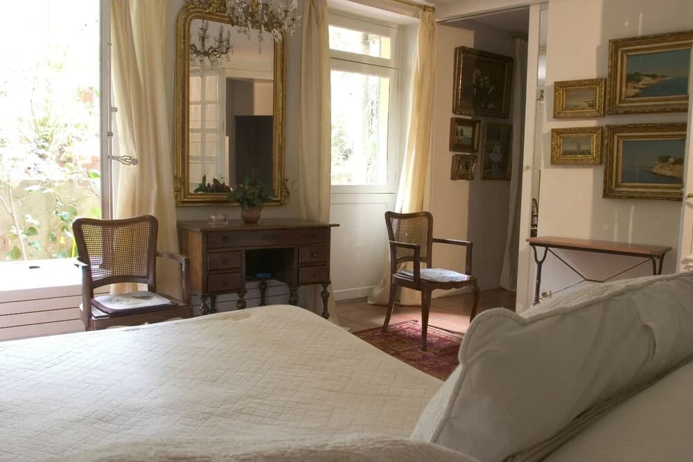 Côté Cour - Miniature 6