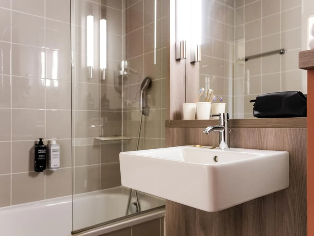 ibis Styles Versailles Saint Quentin en Yvelines - Miniature 8