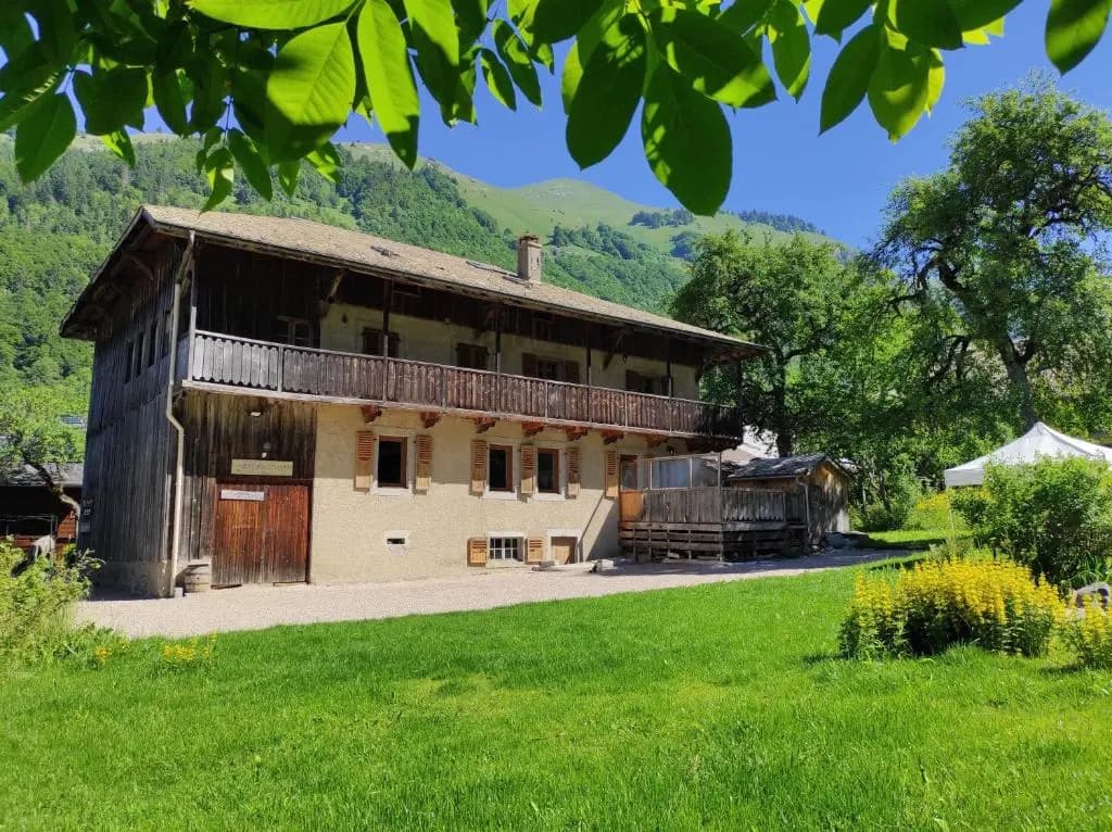 Appartement 6 pers 70 m² dans chalet Chez Marie - Miniature 8