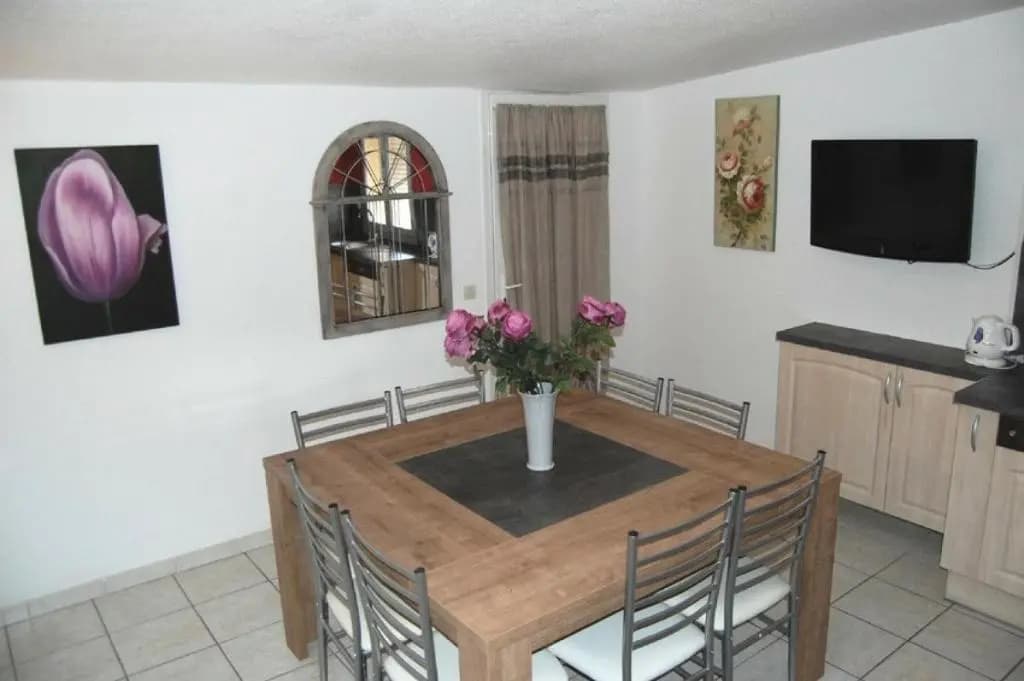 Résidence RUE DE LA JONQUIERE - 4 Pièces pour 8 Personnes 84 - Photo 5