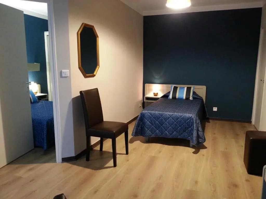 Beach Hotel - Photo 2
