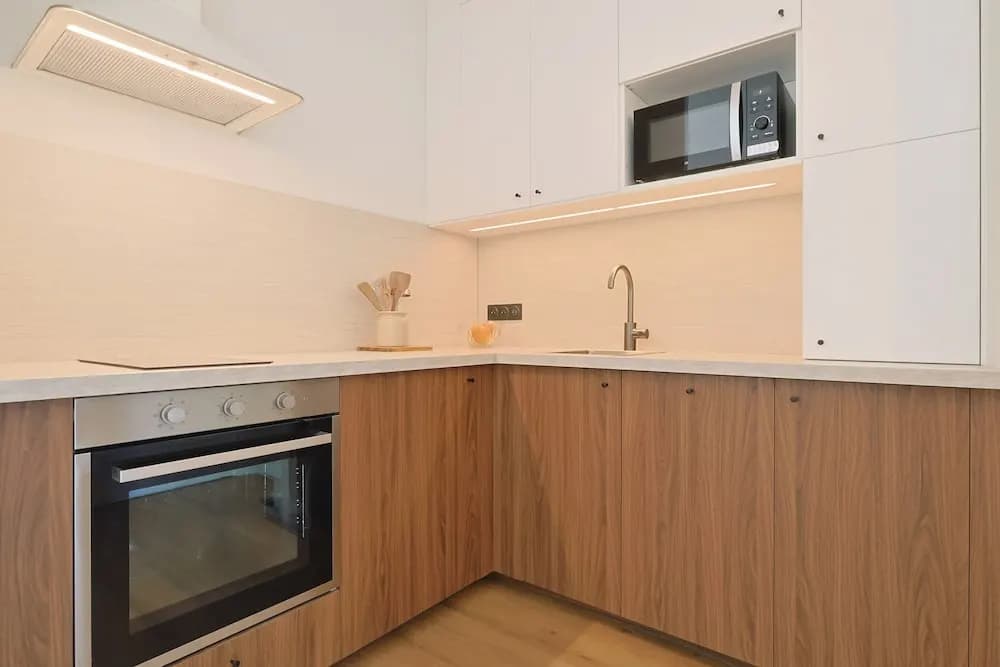 325 L Alba in Cannes - Miniature 6