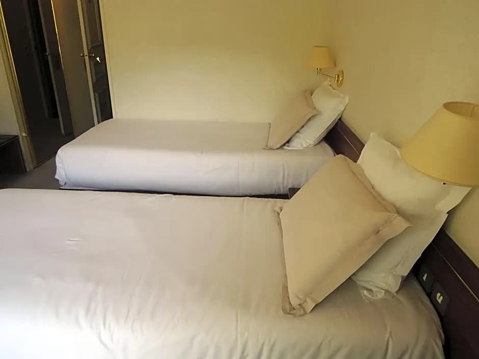 Hotel 4C - Photo 3
