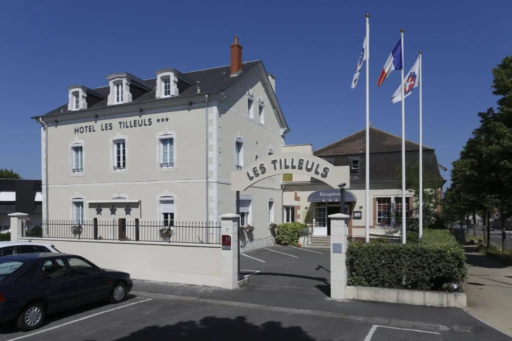 Hôtel Les Tilleuls, Bourges - Photo 1