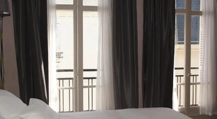 La Petite Cour - Miniature 6
