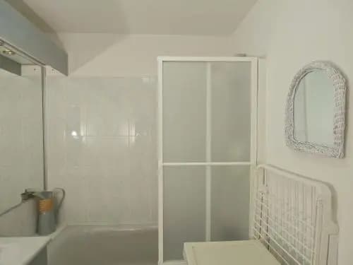 Apartment Rue Jean Yole Proche Plage Et Centre - Photo 5