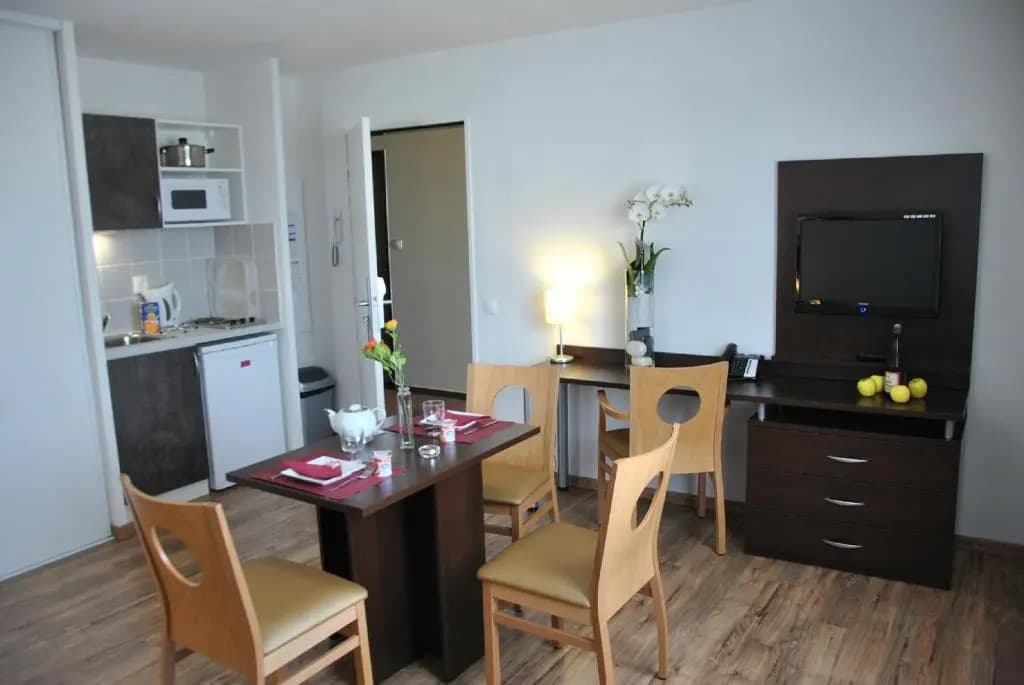 Séjours & Affaires Caen Le Clos Beaumois - Photo 3