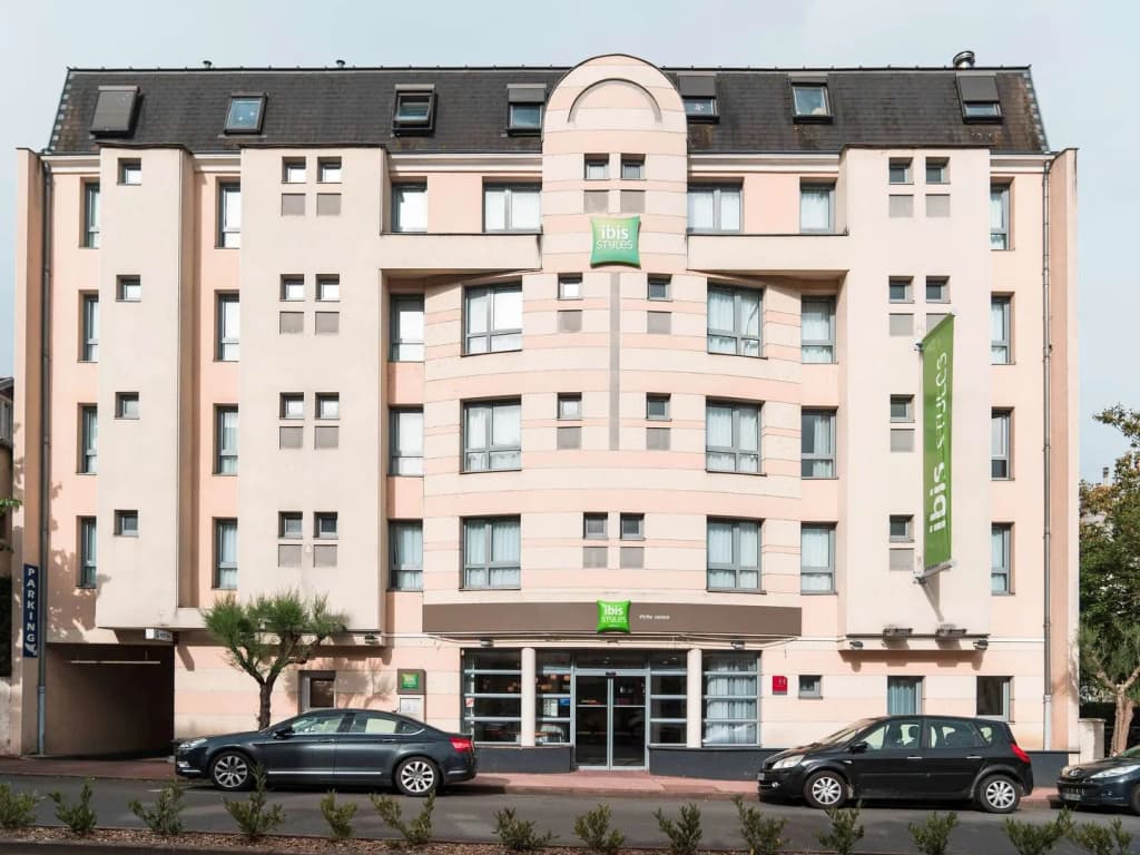 ibis Styles Vichy Centre - Photo 1