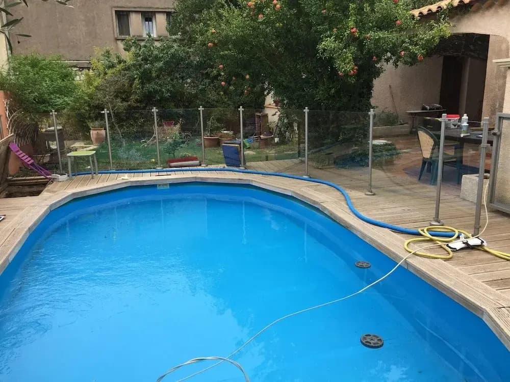 Charming Holiday Home With Swimming Pool - Miniature 7