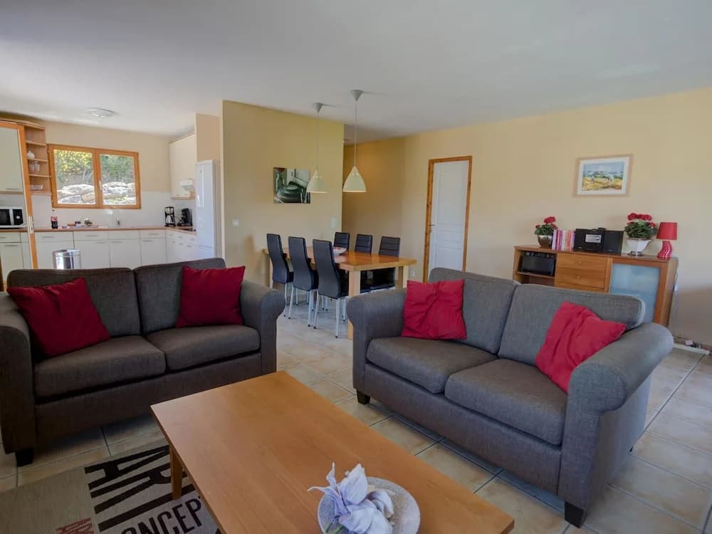 Villa Near Carcassonne With Heated Pool - Photo 2