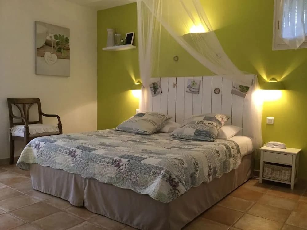 Hôtel Le Mas du Loriot - Photo 2