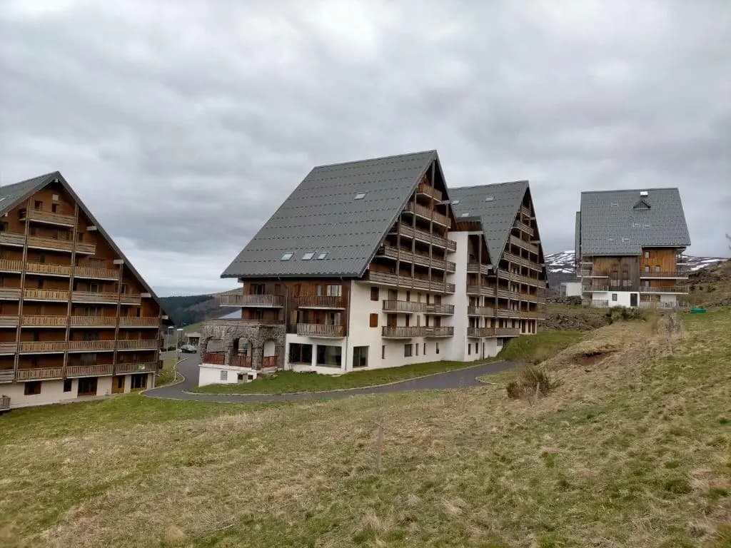 Appartement dans residence de tourisme - Photo 5