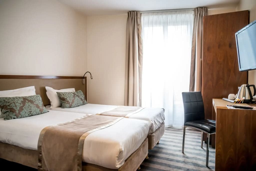 Art Hotel Eiffel - Miniature 7