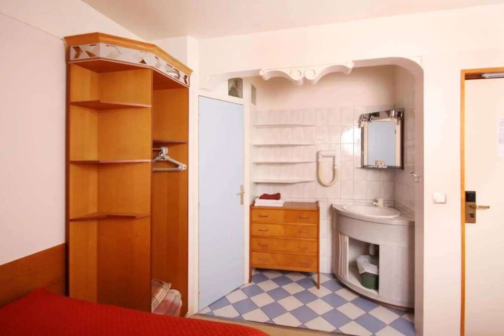 Hôtel Marignan - Miniature 6