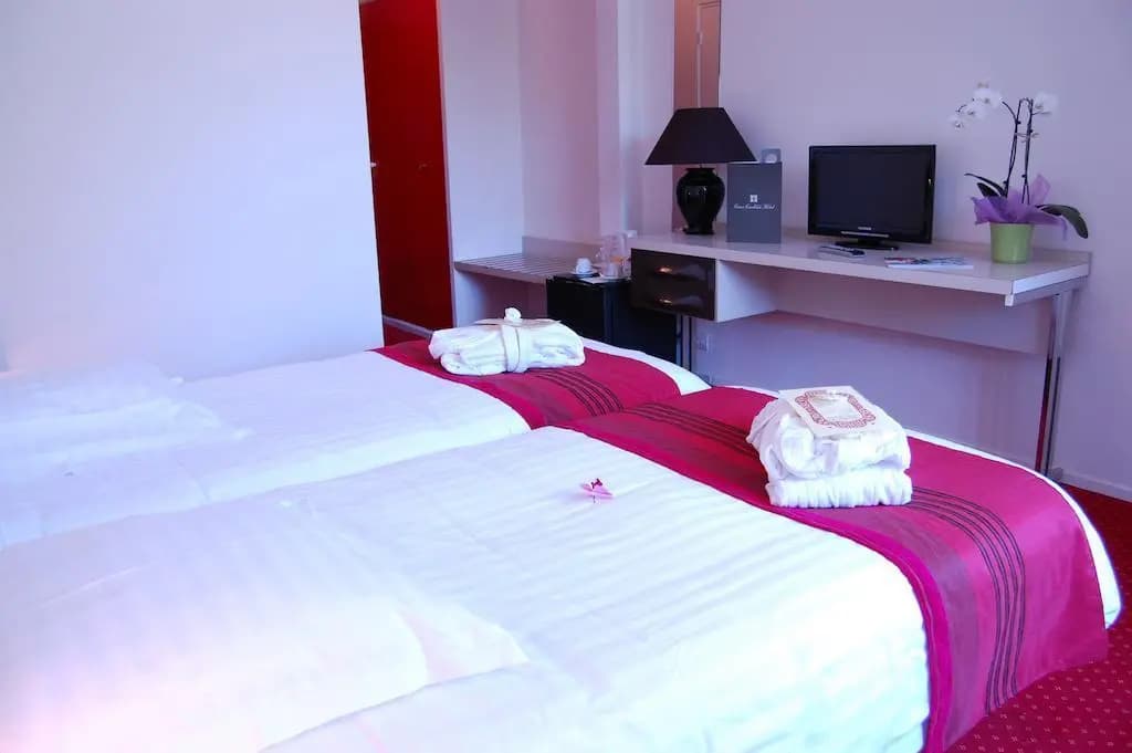 Hotel Gran Carlina - Photo 4