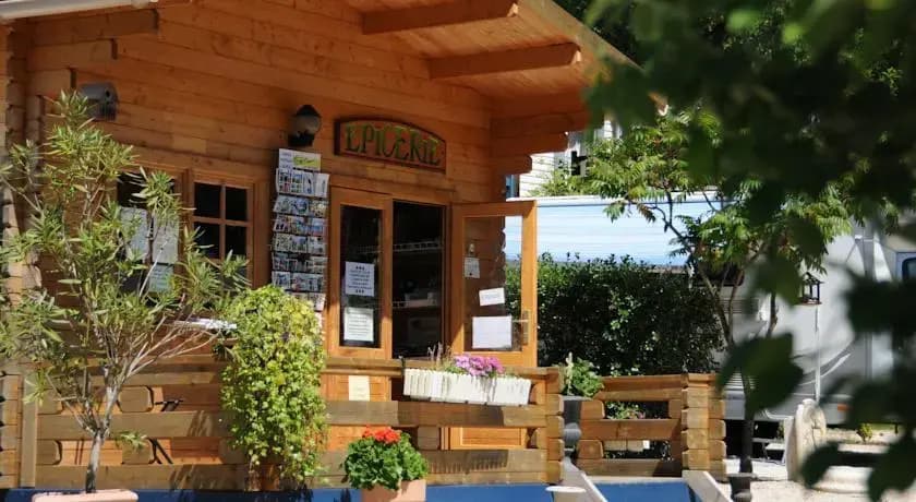 Camping La Plenitude - Miniature 6