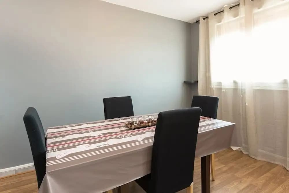 Modern Appart 75m2 - 2 rooms -parking - Miniature 7