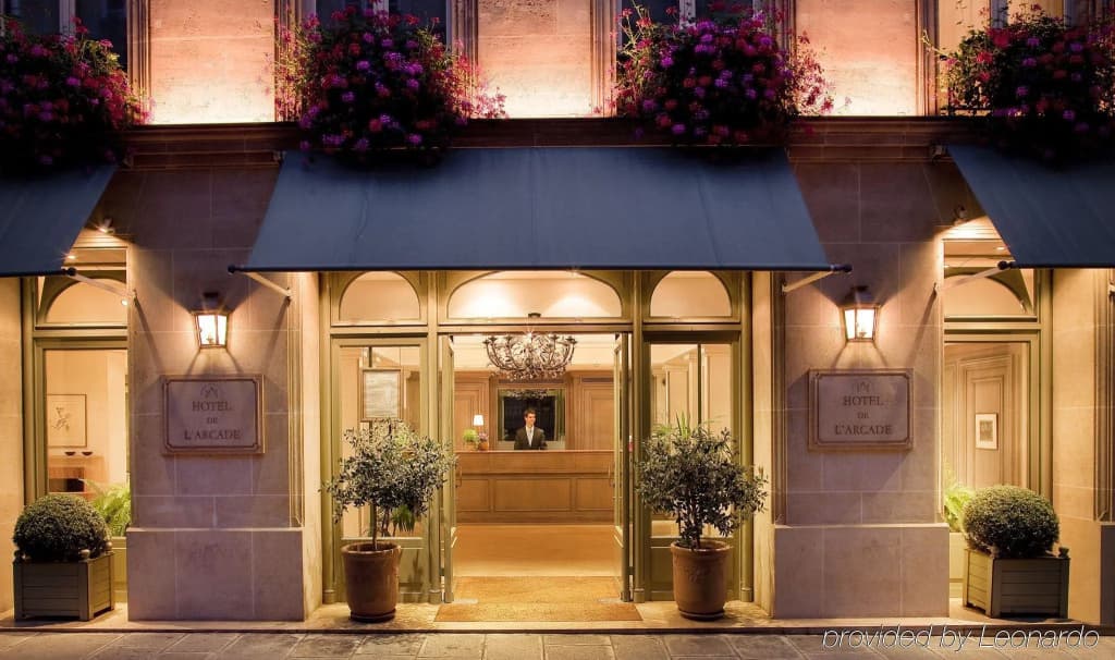 Hôtel de l'Arcade - Photo 1