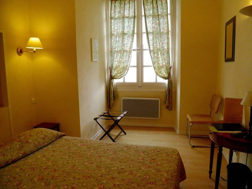 Hôtel De Bastard - Photo 3