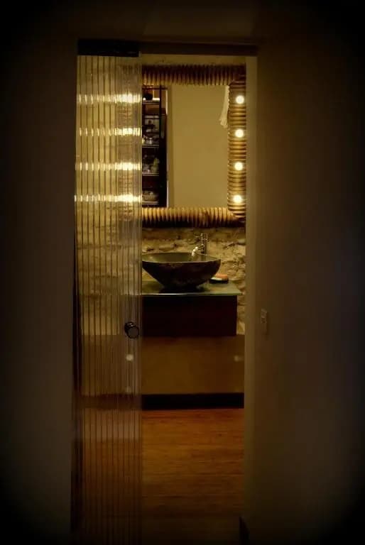 Appartement dans un atelier d'artiste - Miniature 8