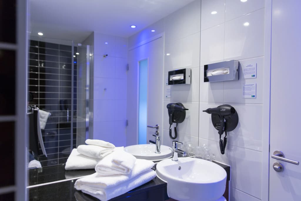 Holiday Inn Express Toulon - Est by IHG - Miniature 8
