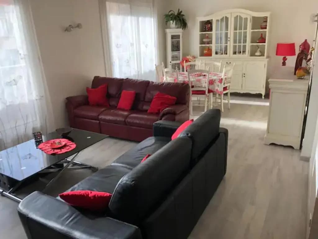 MAGNIFIQUE T3 85m2 VIEUX PORT/CORNICHE - Miniature 6