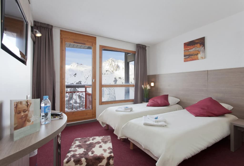 Hôtel Club MMV Les Mélèzes - Photo 2