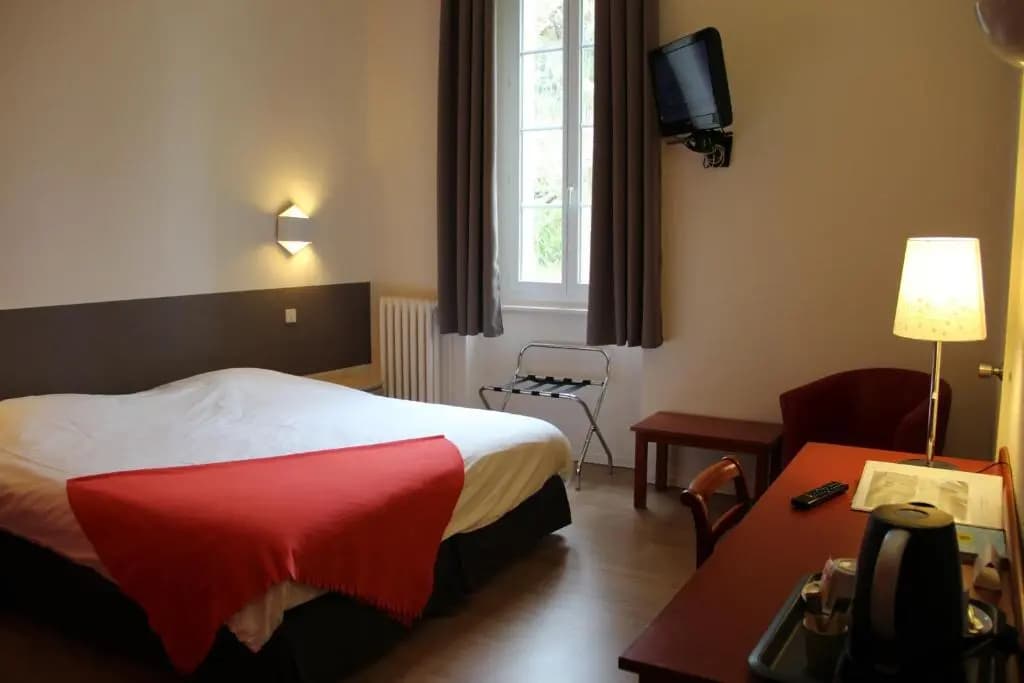 Logis Hôtel des Thermes - Photo 2