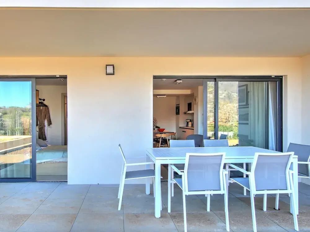 Nice Apartment on the Cote D'azur - Miniature 7