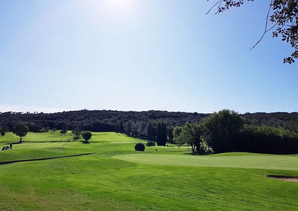 Golf & Résidence de Nîmes Vacquerolles - Photo 2