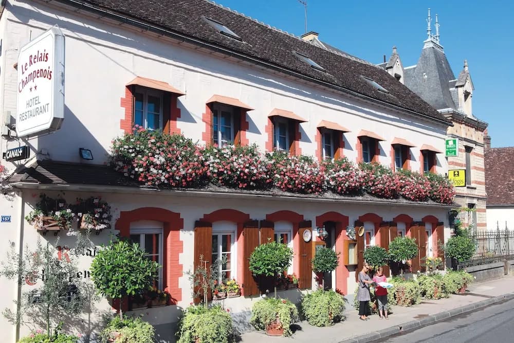 Logis Le Relais Champenois - Photo 1