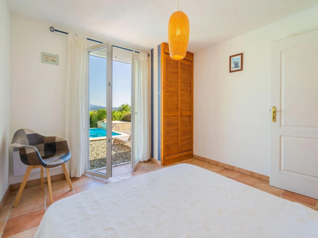Luxurious Villa with Private Pool in Les Vans - Photo 2