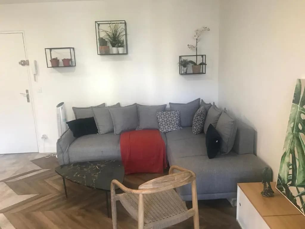 Nid Douillet - BEL APPARTEMENT avec GARAGE - Miniature 6