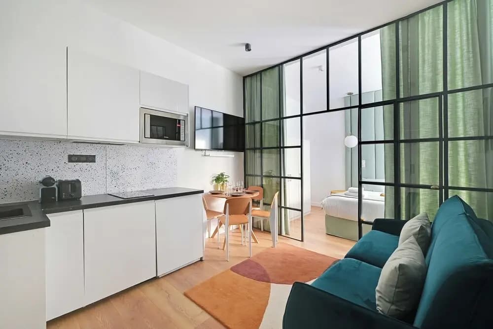 Charming Apartment in Marais With 1 Room - Miniature 8