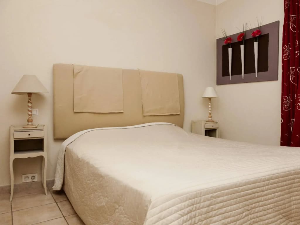 Hôtel les Magnanarelles - Photo 4