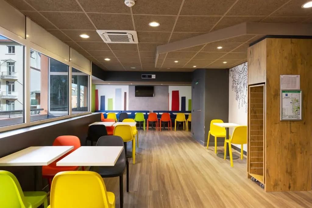 Ibis Budget Bourgoin Jallieu Centre - Miniature 8