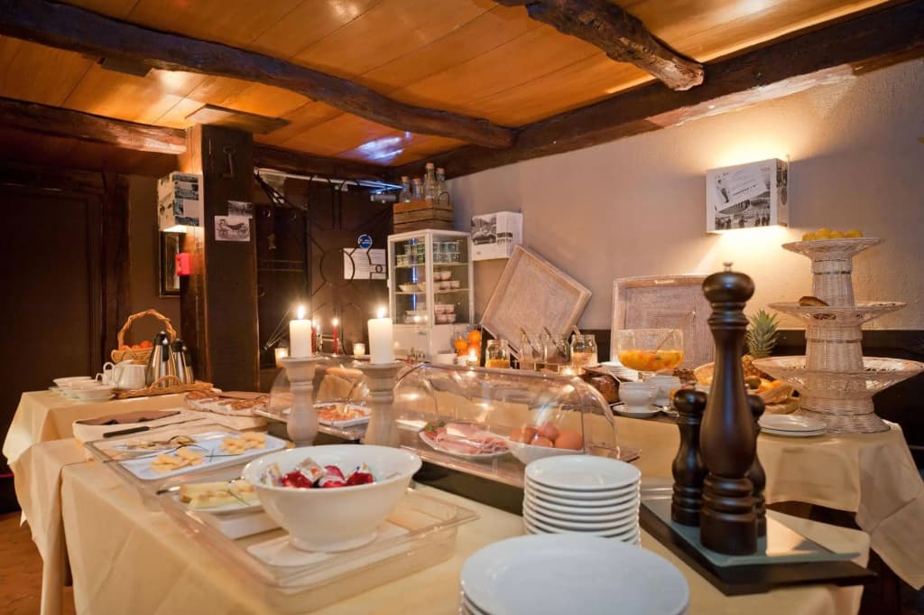 Hotel Tournier - Miniature 7