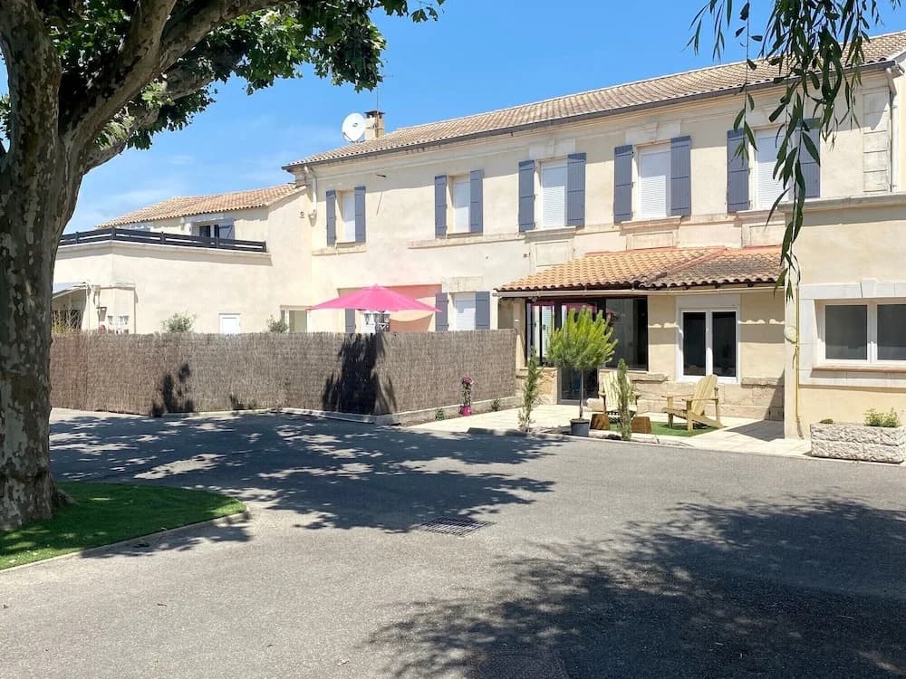 Hotel L'Escale des Alpilles - Photo 1