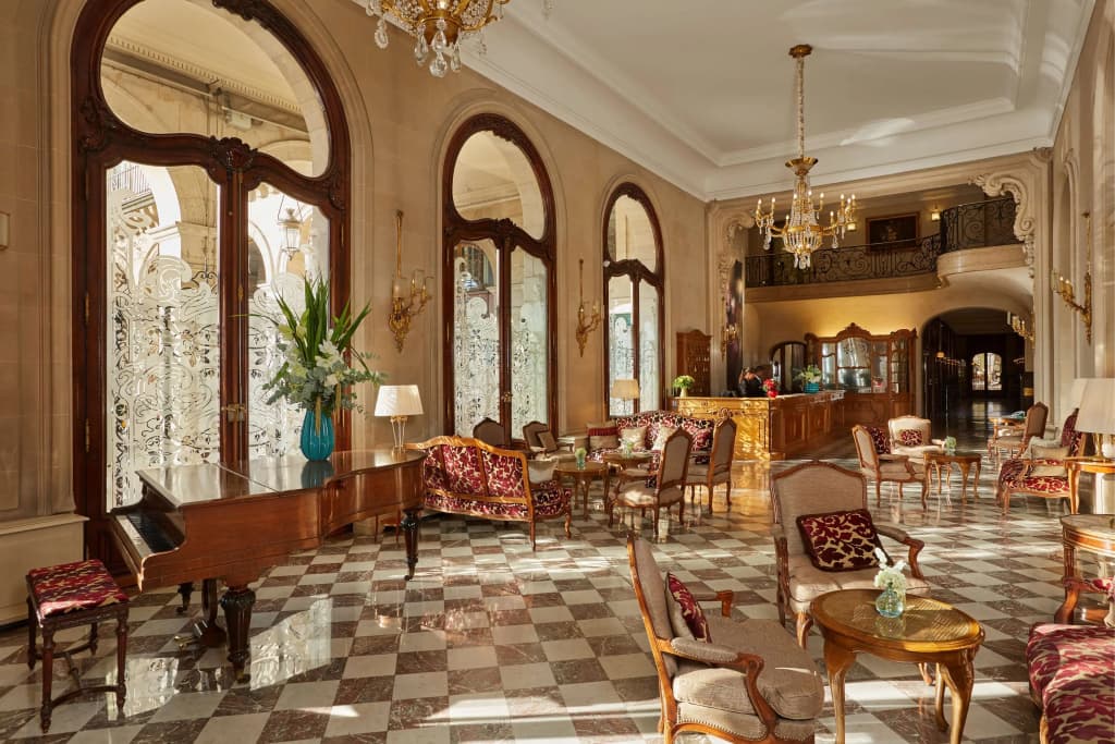 Hotel Regina Louvre - Photo 2