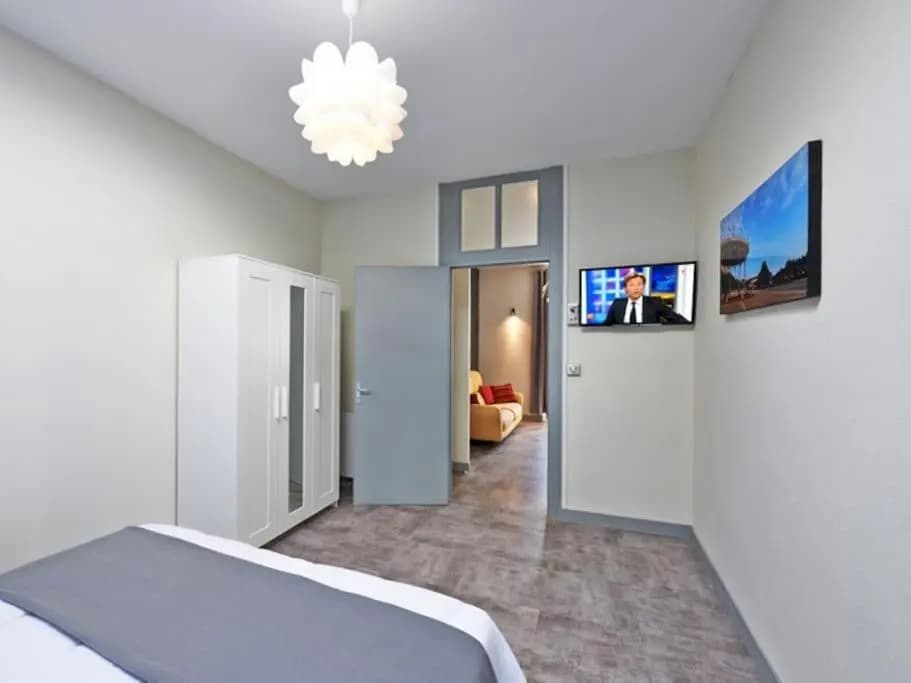 Suit Loft - Photo 4
