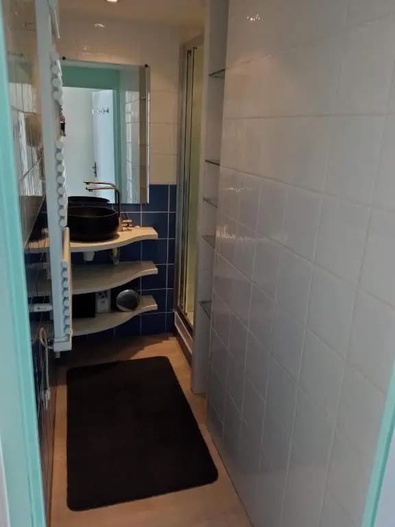 Aigues-Mortes - Agreable T.2 - (+ de 40m² ) - Photo 5