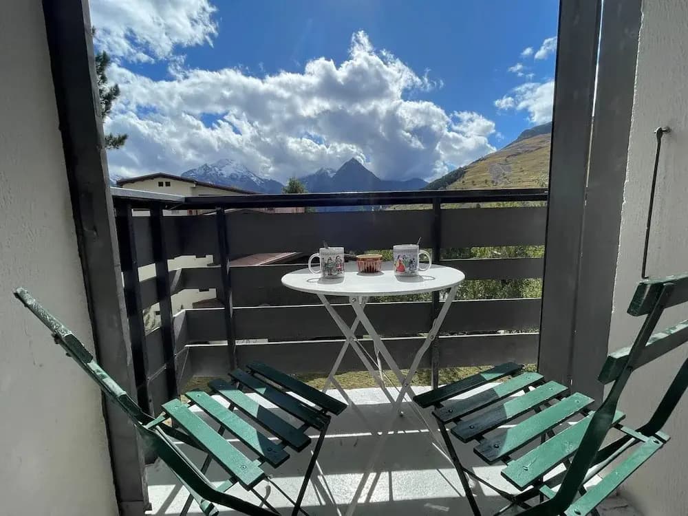 Peaceful Mountain Apartment - Miniature 7
