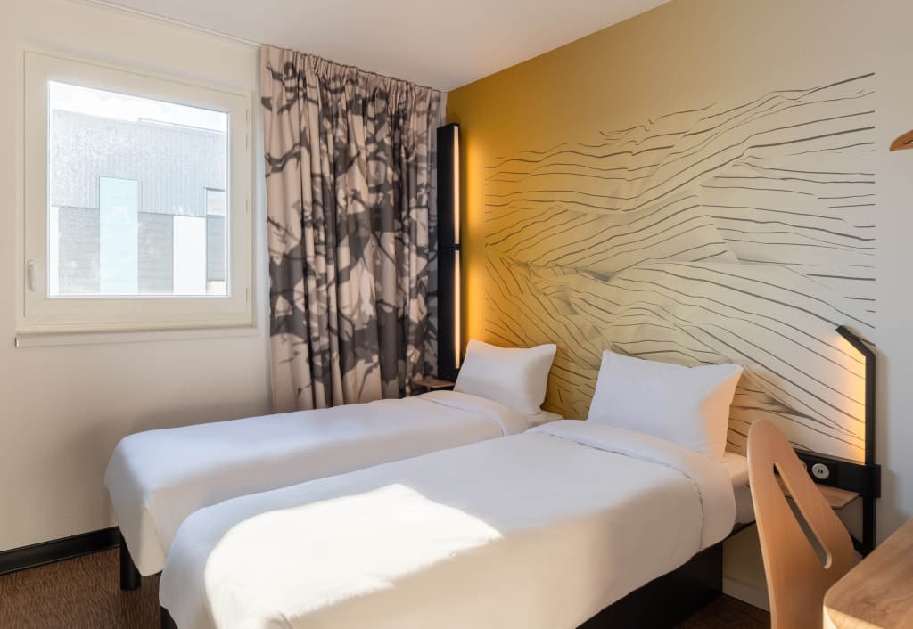 B&B HOTEL Massieux Genay - Photo 3