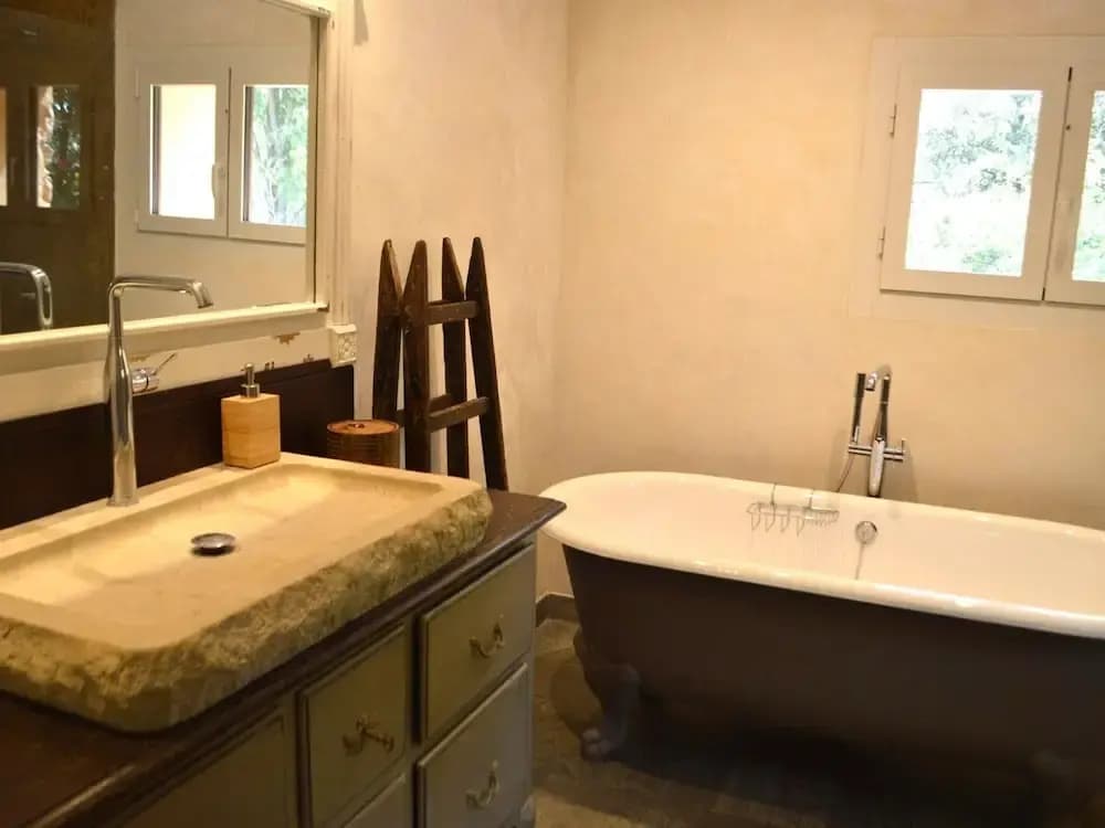 Holiday Home in Lorgues With Private Pool - Miniature 8